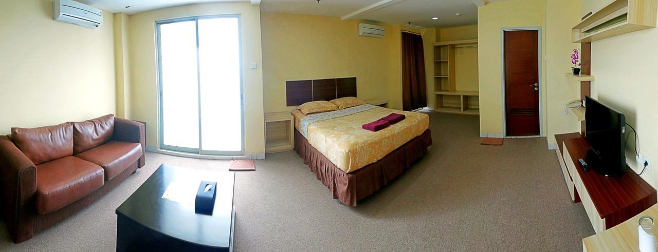 Hotel Golden Sky Pluit Jakarta Kültér fotó