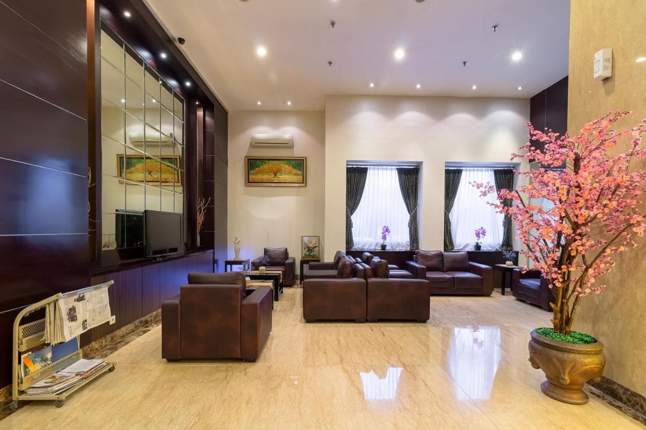 Hotel Golden Sky Pluit Jakarta Kültér fotó