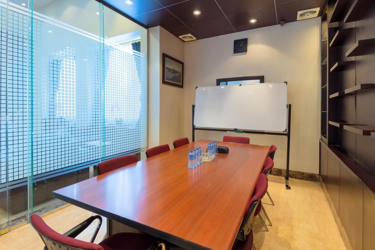 Hotel Golden Sky Pluit Jakarta Kültér fotó
