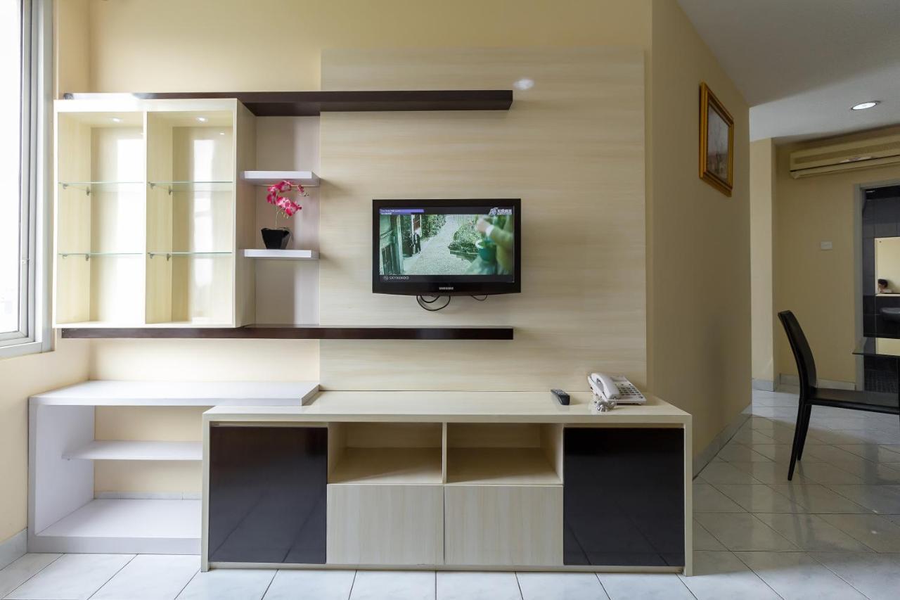 Hotel Golden Sky Pluit Jakarta Kültér fotó