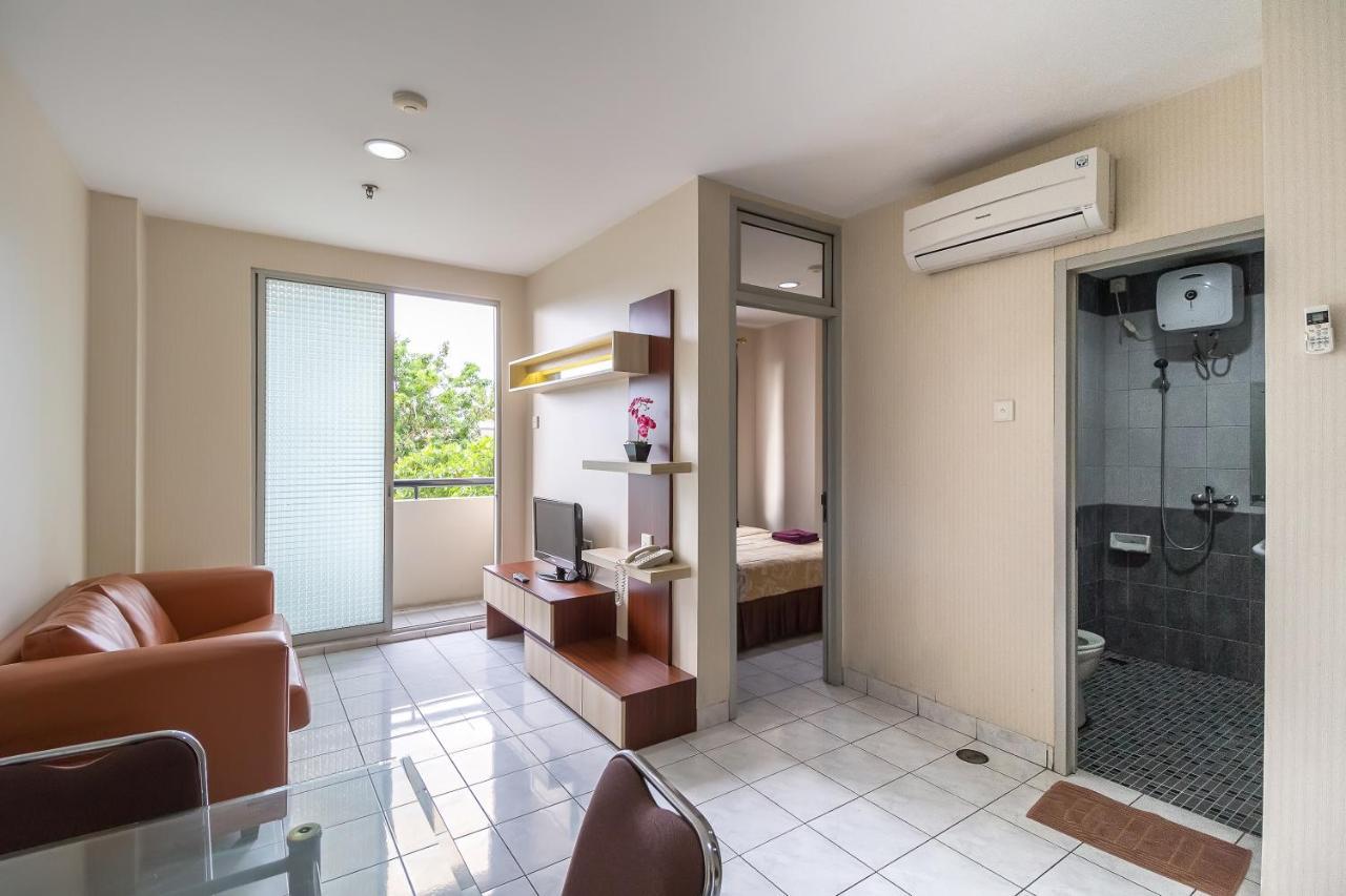 Hotel Golden Sky Pluit Jakarta Kültér fotó