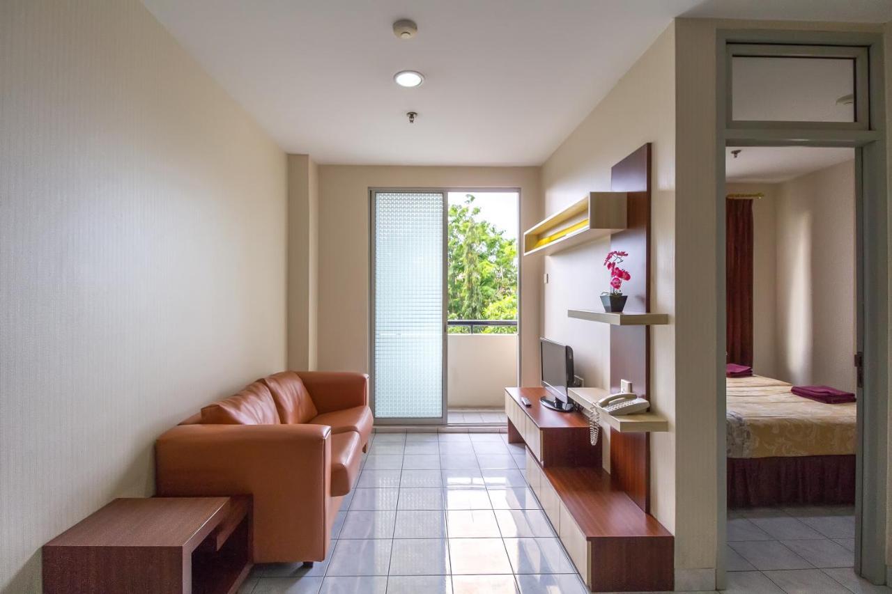 Hotel Golden Sky Pluit Jakarta Kültér fotó